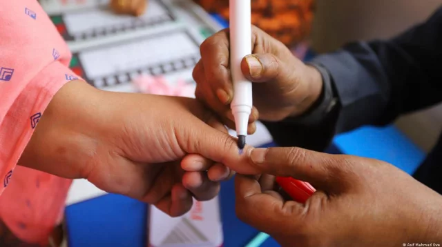 ভোটার হতে যেসব তথ্য লাগবে